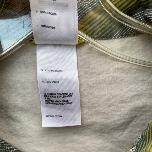 NORTH FACE Button Down Shirt Size Medium - Picture 3 of 6